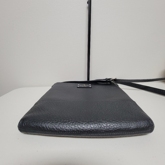 Kate Spade Bay Street Cora Crossbody Bag. - Picture 8 of 16